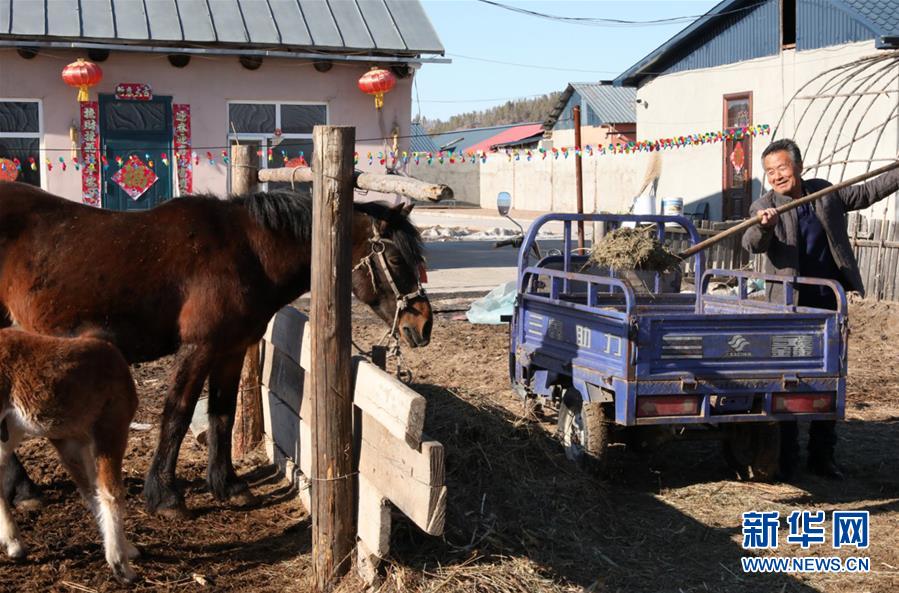 （在習(xí)近平新時(shí)代中國特色社會(huì)主義思想指引下&mdash;&mdash;新時(shí)代新作為新篇章&middot;圖文互動(dòng)）（1）&ldquo;最北村莊&rdquo;的&ldquo;找北&rdquo;振興路
