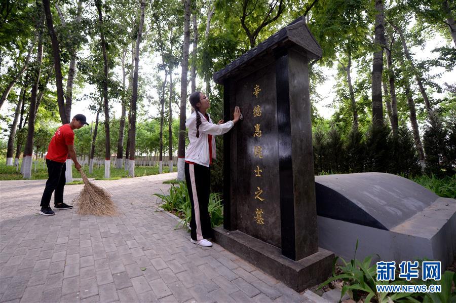 （新華全媒頭條&middot;愛國情 奮斗者&middot;圖文互動）（4）把論文寫在祖國的大地上&mdash;&mdash;中國農(nóng)業(yè)大學(xué)46年扎根河北曲周服務(wù)鄉(xiāng)村振興紀(jì)實(shí)