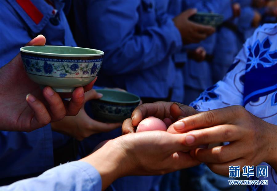 （新華全媒頭條&middot;不忘初心、牢記使命&mdash;&mdash;記者再走長(zhǎng)征路&middot;圖文互動(dòng)）（4）風(fēng)展紅旗如畫&mdash;&mdash;來(lái)自長(zhǎng)征出發(fā)地長(zhǎng)汀、寧化的紅色信仰報(bào)告 