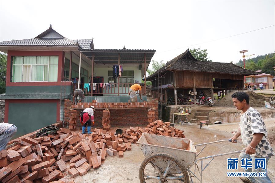 （直過民族脫貧攻堅(jiān)&middot;圖文互動(dòng)）（3）&ldquo;人類童年&middot;西盟佤部落&rdquo;成長記