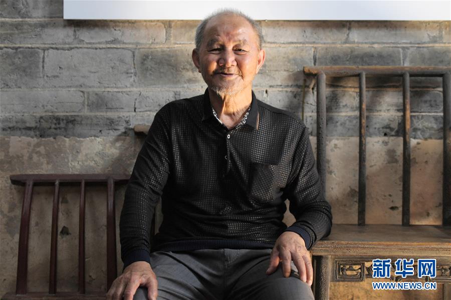 （壯麗70年&middot;奮斗新時(shí)代&mdash;&mdash;記者再走長(zhǎng)征路&middot;圖文互動(dòng)）（6）半條被子折射軍民魚(yú)水情