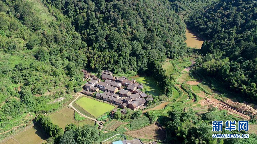 （壯麗70年&middot;奮斗新時(shí)代&mdash;&mdash;記者再走長征路&middot;圖文互動(dòng)）（6）老百姓舍生忘死救紅軍