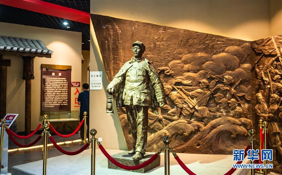 （壯麗70年&middot;奮斗新時(shí)代&mdash;&mdash;記者再走長征路&middot;圖文互動(dòng)）（1）長征路上，那一盞盞馬燈