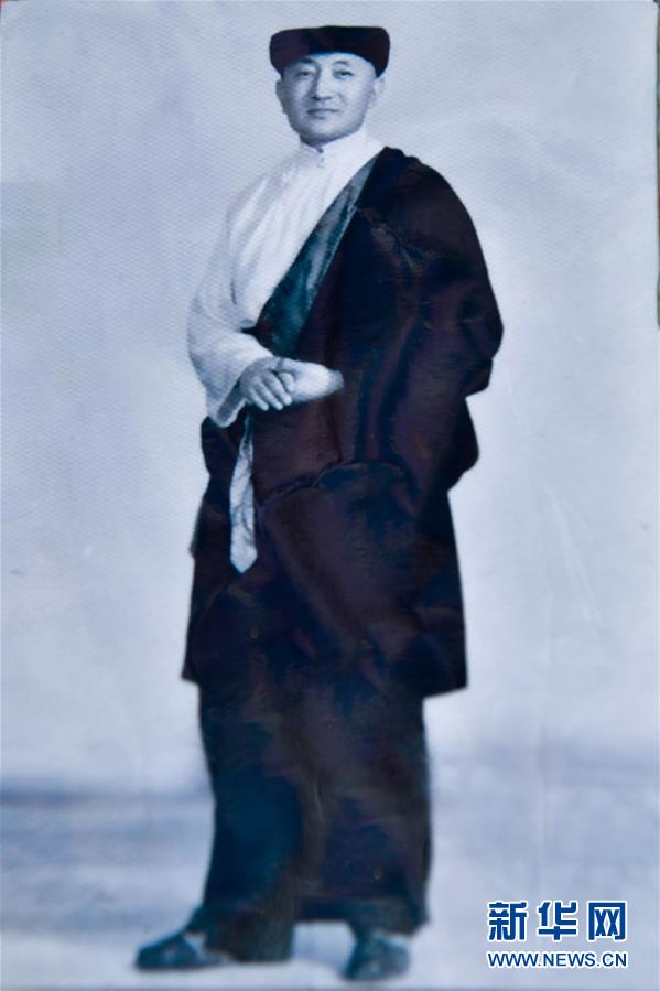 （新華全媒頭條&middot;愛國(guó)情 奮斗者&middot;圖文互動(dòng)）（5）初心不改 紅心向黨&mdash;&mdash;西部戰(zhàn)區(qū)陸軍某旅玉樹獨(dú)立騎兵連連長(zhǎng)尼都塔生一家四代跟黨走紀(jì)實(shí)