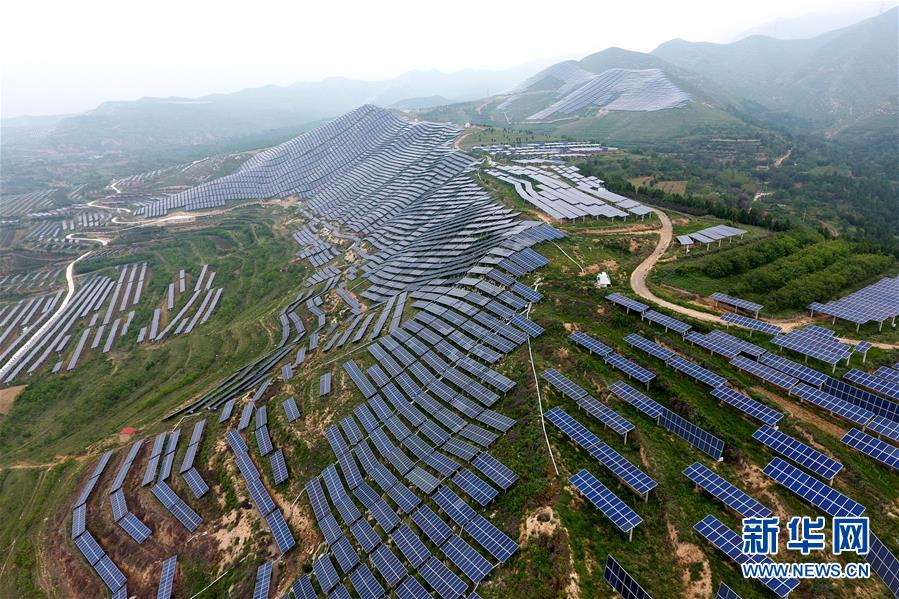 （在習(xí)近平新時(shí)代中國(guó)特色社會(huì)主義思想指引下&mdash;&mdash;新時(shí)代新作為新篇章&middot;圖文互動(dòng)）（7）中條山下綠意濃&mdash;&mdash;一個(gè)&ldquo;資源窮縣&rdquo;的生態(tài)發(fā)展之路