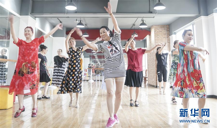 （習(xí)近平的民生關(guān)切事&middot;圖文互動）（5）為了夢圓安居，創(chuàng)造幸福生活&mdash;&mdash;習(xí)近平總書記牽掛的民生事之&ldquo;住有所居&rdquo;篇