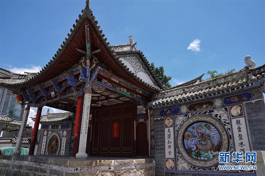 （在習(xí)近平新時代中國特色社會主義思想指引下&mdash;&mdash;新時代新作為新篇章&middot;總書記關(guān)心的百姓身邊事&middot;圖文互動）（5）留住鄉(xiāng)愁 綻放新顏&mdash;&mdash;傳統(tǒng)村落保護激發(fā)鄉(xiāng)村活力