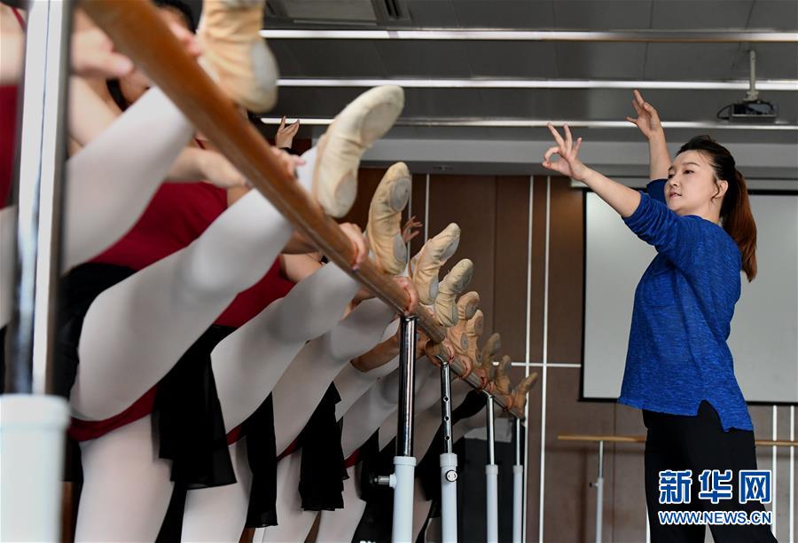 （&ldquo;中國(guó)之度&rdquo;系列述評(píng)&middot;圖文互動(dòng)）（7）中國(guó)溫度&mdash;&mdash;新中國(guó)成立70周年成就述評(píng)之六