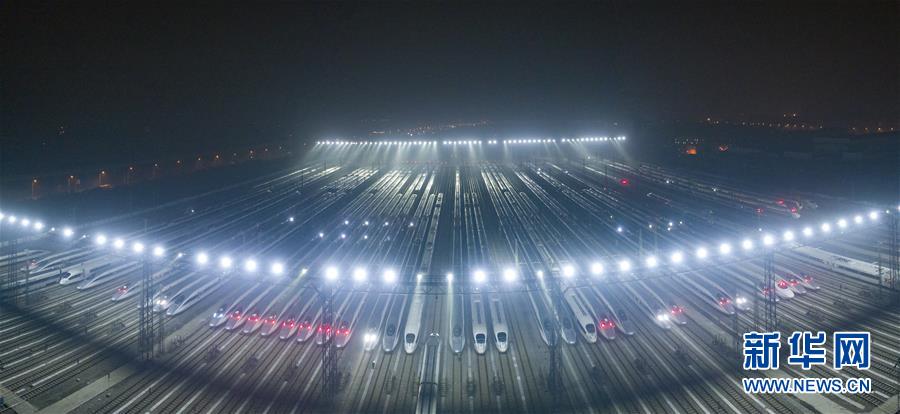 （壯麗70年&middot;奮斗新時代&mdash;&mdash;共和國發(fā)展成就巡禮）（1）人暢其行、貨暢其流&mdash;&mdash;共和國交通運輸業(yè)發(fā)展成就巡禮