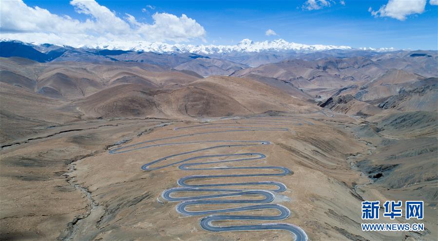 （壯麗70年&middot;奮斗新時代&mdash;&mdash;共和國發(fā)展成就巡禮）（9）人暢其行、貨暢其流&mdash;&mdash;共和國交通運輸業(yè)發(fā)展成就巡禮