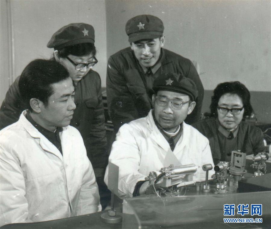 （愛(ài)國(guó)情 奮斗者&middot;圖文互動(dòng)）（1）永不停轉(zhuǎn)的&ldquo;陀螺&rdquo;&mdash;&mdash;追記中國(guó)工程院院士、國(guó)防科技大學(xué)教授高伯龍