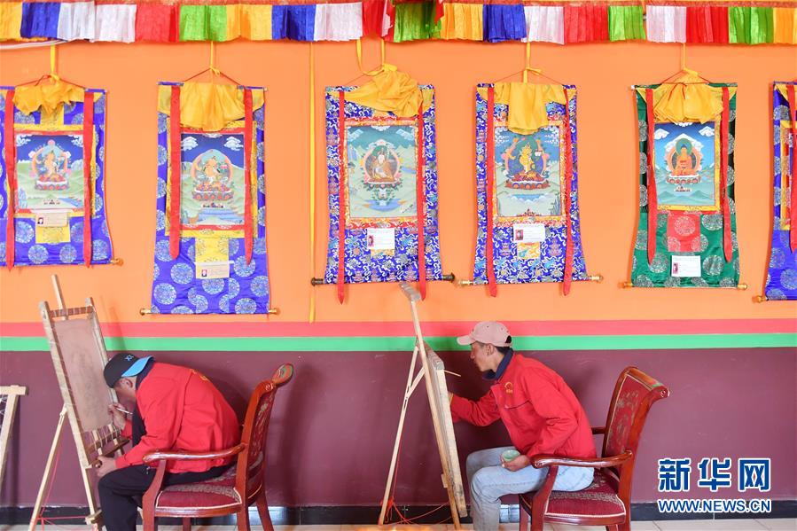 （決戰(zhàn)決勝脫貧攻堅(jiān)&middot;圖文互動(dòng)）（4）一個(gè)三江源地區(qū)貧困縣的扶智探索