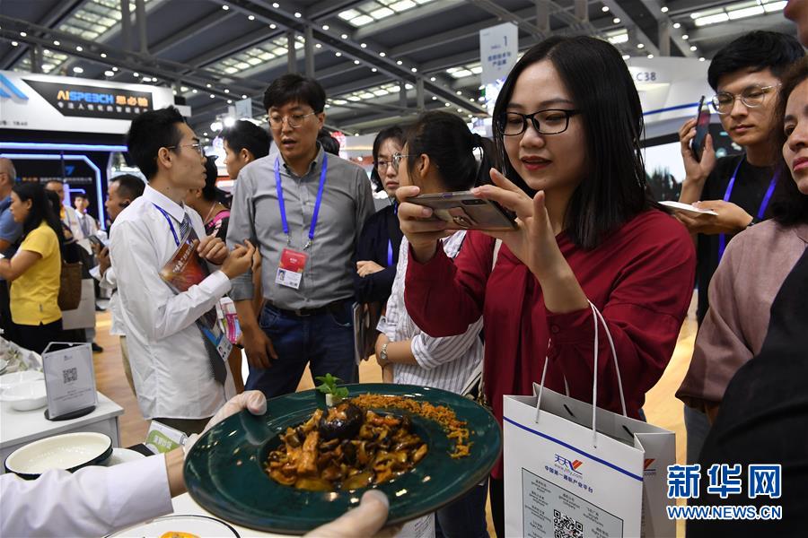 （新華全媒頭條&middot;圖文互動）（9）觸摸跳動的創(chuàng)新脈搏&mdash;&mdash;從高交會看經(jīng)濟發(fā)展新動能
