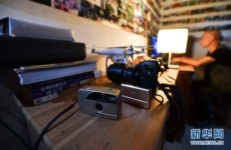 （圖文互動）（7）鄉(xiāng)村攝影師、鄉(xiāng)村&ldquo;模特&rdquo;、民宿店主&mdash;&mdash;鄉(xiāng)村旅游推動婺源農(nóng)民生活方式發(fā)生新變化