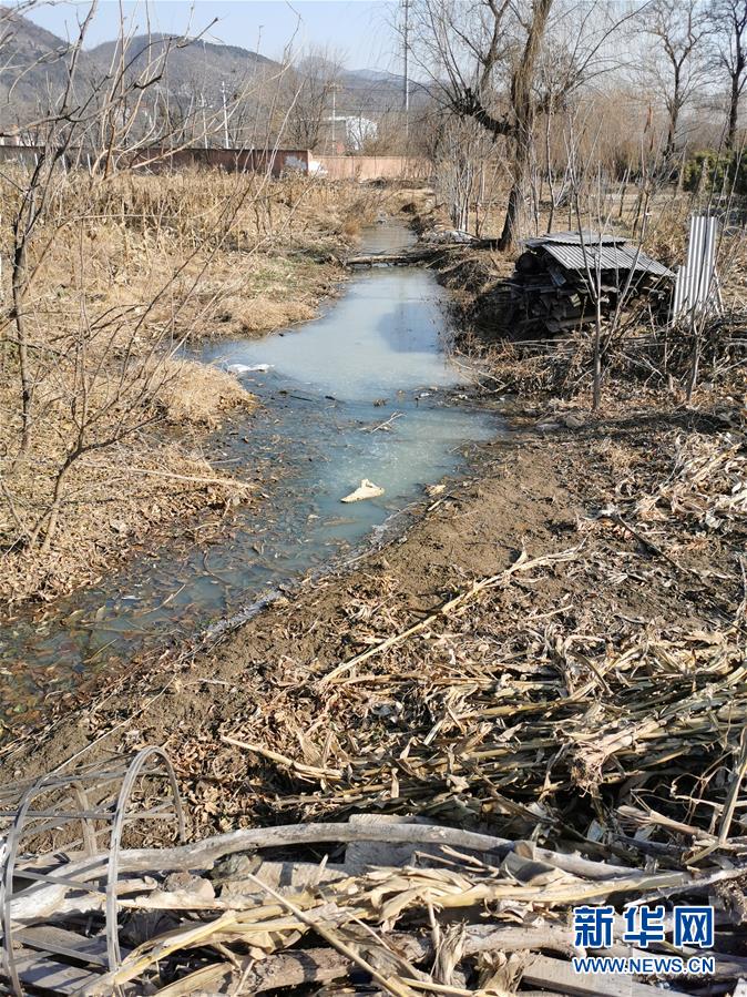 （新華調(diào)查&middot;國(guó)務(wù)院農(nóng)村人居環(huán)境大檢查&middot;圖文互動(dòng)）（2）農(nóng)村生活污水何處去？&mdash;&mdash;農(nóng)村污水治理&ldquo;梗阻&rdquo;現(xiàn)象調(diào)查