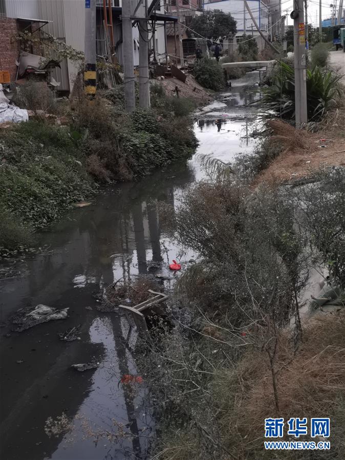 （新華調(diào)查&middot;國(guó)務(wù)院農(nóng)村人居環(huán)境大檢查&middot;圖文互動(dòng)）（4）農(nóng)村生活污水何處去？&mdash;&mdash;農(nóng)村污水治理&ldquo;梗阻&rdquo;現(xiàn)象調(diào)查