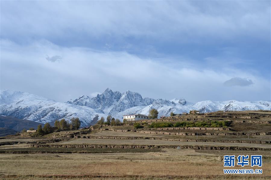 （新華全媒頭條&middot;圖文互動）（14）格?；ㄩ_滿天路&mdash;&mdash;寫在川藏公路通車65周年之際