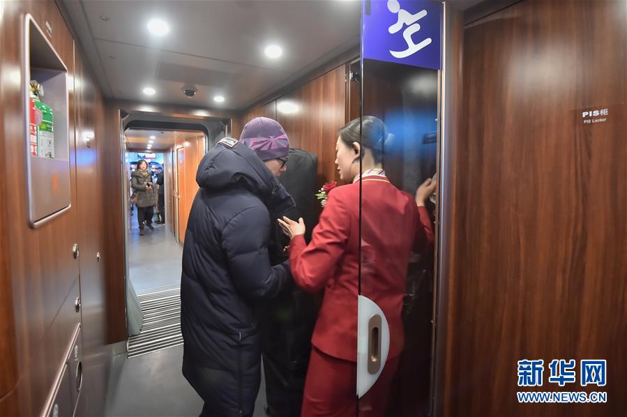 （新華全媒頭條&middot;圖文互動）（7）百年跨越，逐夢京張&mdash;&mdash;寫在京張高鐵開通暨中國高鐵突破3.5萬公里之際