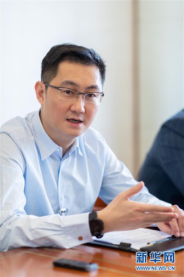 （兩會(huì)人物&middot;圖文互動(dòng)）專訪馬化騰：&ldquo;互聯(lián)網(wǎng)的下半場(chǎng)屬于產(chǎn)業(yè)互聯(lián)網(wǎng)&rdquo;