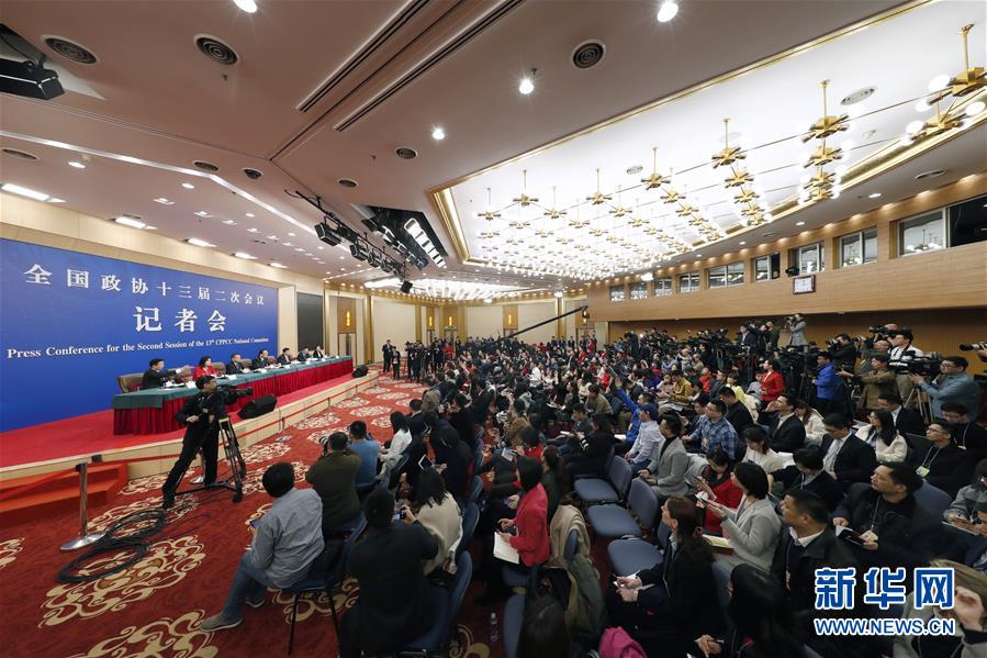 （兩會）（4）政協(xié)委員談優(yōu)化營商環(huán)境、促進民營經(jīng)濟高質量發(fā)展