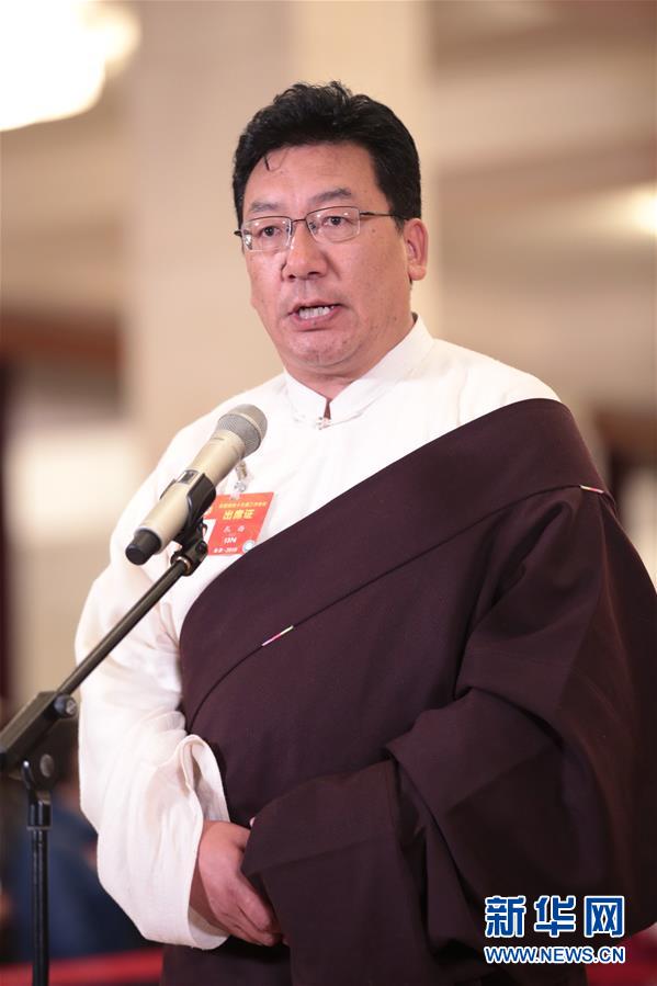 （兩會(huì)&middot;面對(duì)面）（6）全國政協(xié)委員接受采訪