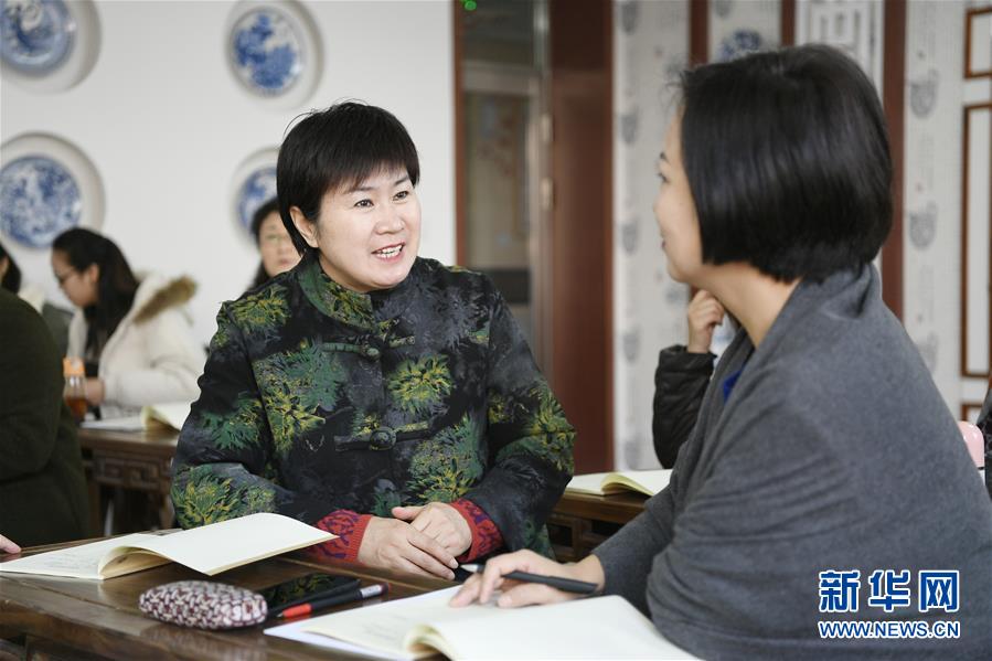 （兩會&middot;圖片故事）（7）全國人大代表馬恒燕：讓城鄉(xiāng)學生共享&ldquo;互聯(lián)網+教育&rdquo;優(yōu)質資源