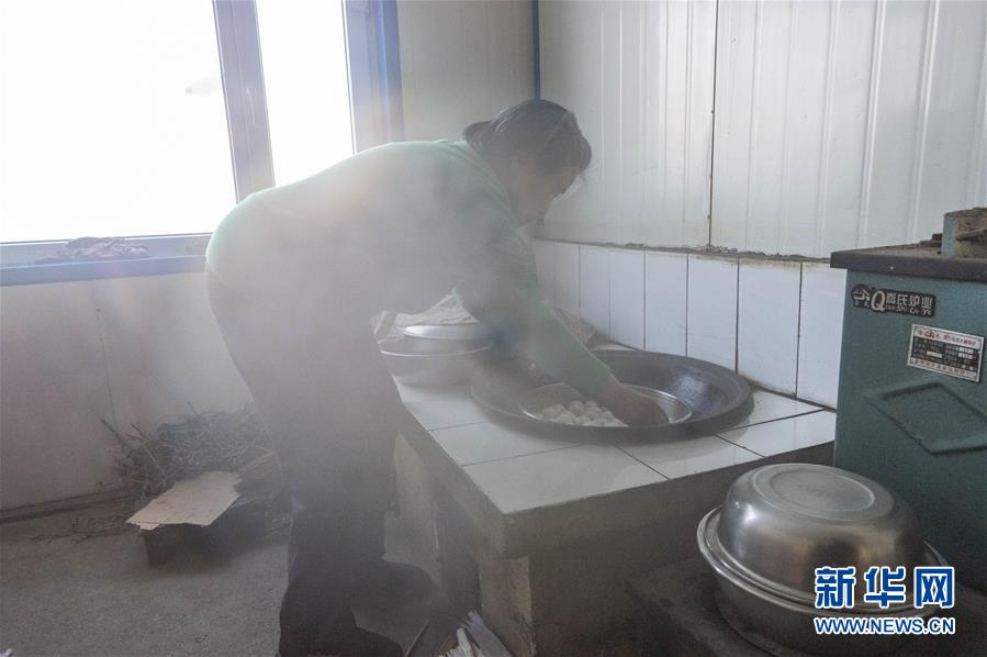 （圖文互動(dòng)）（4）從&ldquo;輕工漁網(wǎng)重工馬掌&rdquo;到&ldquo;圓夢小康&rdquo;&mdash;&mdash;&ldquo;中國東極&rdquo;脫貧攻堅(jiān)剪影