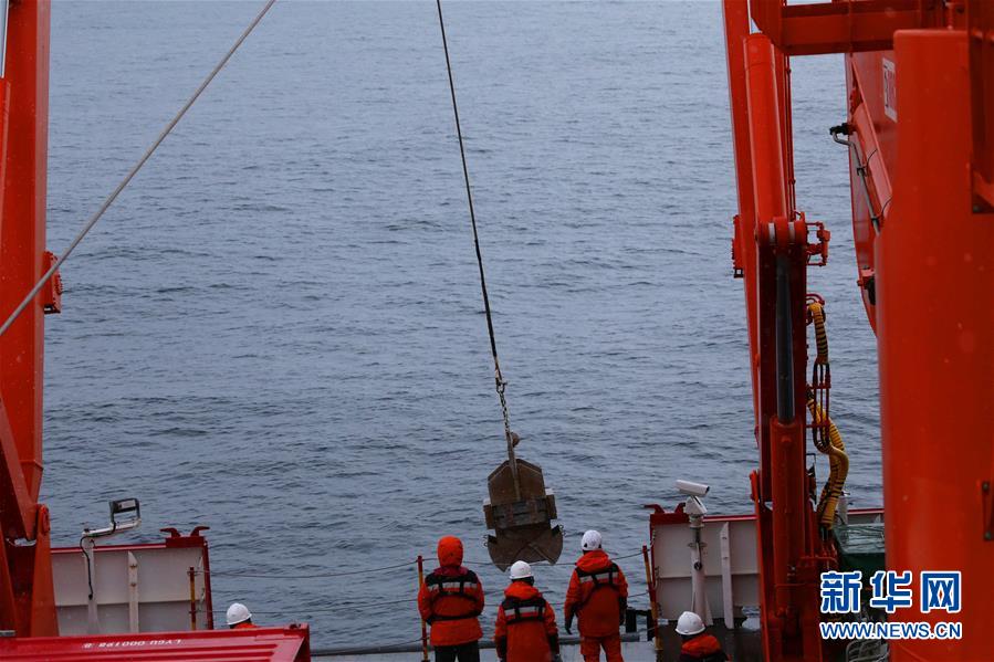 （&ldquo;雪龍&rdquo;探南極&middot;圖文互動(dòng)）（6）中國南極考察隊(duì)順利完成宇航員海綜合科考