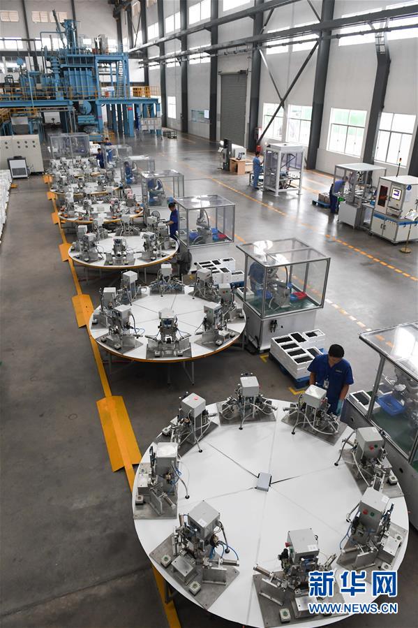 （新華全媒頭條&middot;圖文互動）（8）創(chuàng)新，在復(fù)興的征程上&mdash;&mdash;以習近平同志為核心的黨中央關(guān)心科技創(chuàng)新工作紀實