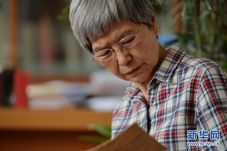 （時代先鋒&middot;圖文互動）（6）此生不悔入沙海 勇?lián)厝问家娊?mdash;&mdash;敦煌研究院文物保護(hù)利用群體群像