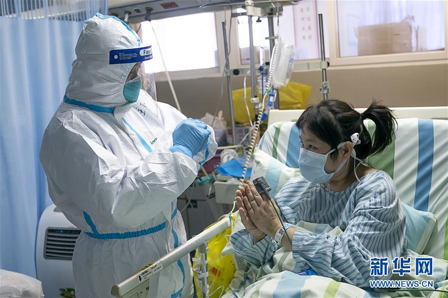 (新華全媒頭條·圖文互動)(14)萬眾一心迎挑戰(zhàn) 眾志成城戰(zhàn)疫情——全國總動員打響疫情防控阻擊戰(zhàn)紀(jì)實(shí)