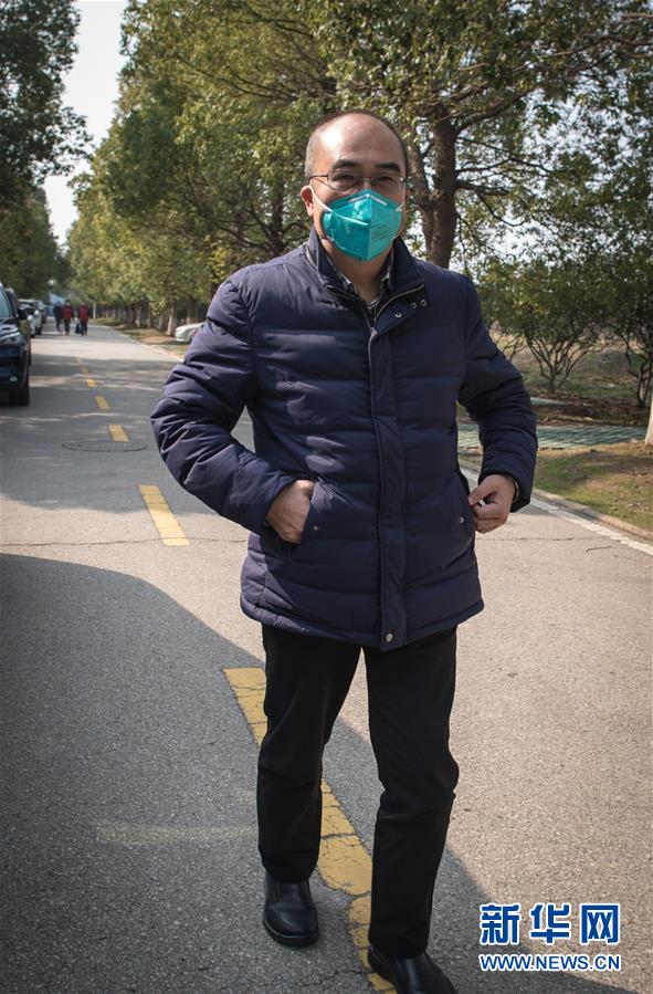 （新華全媒頭條&middot;聚焦疫情防控&middot;圖文互動(dòng)）（6）拼漸凍生命 與疫魔競速&mdash;&mdash;記疫情&ldquo;風(fēng)暴眼&rdquo;中武漢金銀潭醫(yī)院院長張定宇