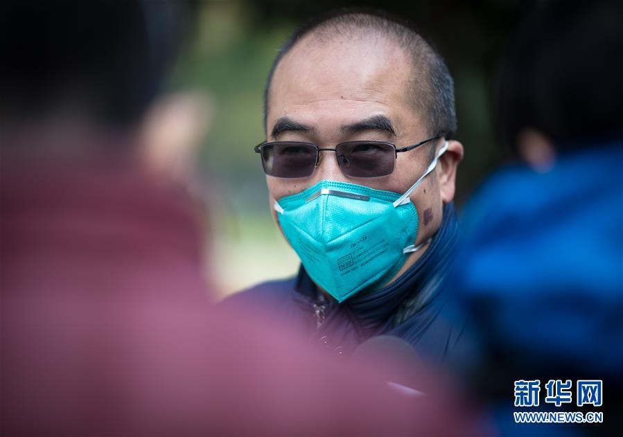 （新華全媒頭條&middot;聚焦疫情防控&middot;圖文互動(dòng)）（7）拼漸凍生命 與疫魔競速&mdash;&mdash;記疫情&ldquo;風(fēng)暴眼&rdquo;中武漢金銀潭醫(yī)院院長張定宇