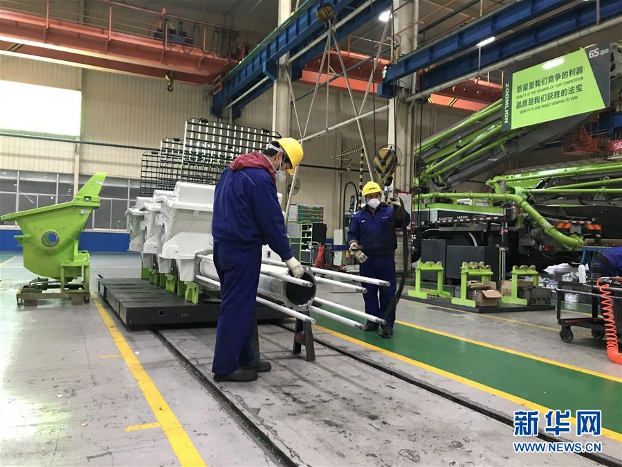 （新華全媒頭條&middot;圖文互動(dòng)）（9）努力保持生產(chǎn)生活平穩(wěn)有序&mdash;&mdash;抓緊復(fù)工復(fù)產(chǎn)穩(wěn)定經(jīng)濟(jì)運(yùn)行掃描