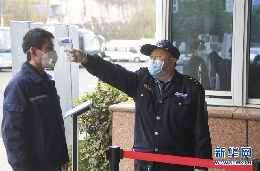 （聚焦疫情防控&middot;圖文互動）（4）防控生產(chǎn)兩不誤 各地有哪些&ldquo;硬核&rdquo;&mdash;&mdash;新型冠狀病毒感染的肺炎疫情防控焦點(diǎn)掃描之十