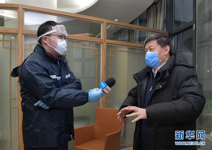 （新華全媒頭條配圖&middot;圖文互動(dòng)）（1）戰(zhàn)&ldquo;疫&rdquo;的一天&mdash;&mdash;新華社記者直擊湖北保衛(wèi)戰(zhàn)