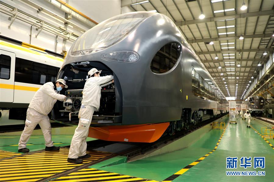 （圖文互動）（6）吃粉擼串，商圈&ldquo;打卡&rdquo;，動車出廠&mdash;&mdash;湖南&ldquo;標簽&rdquo;復蘇記