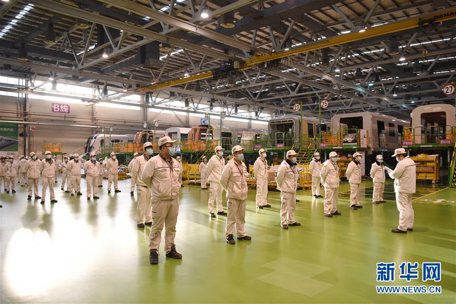 （圖文互動）（7）吃粉擼串，商圈&ldquo;打卡&rdquo;，動車出廠&mdash;&mdash;湖南&ldquo;標簽&rdquo;復蘇記