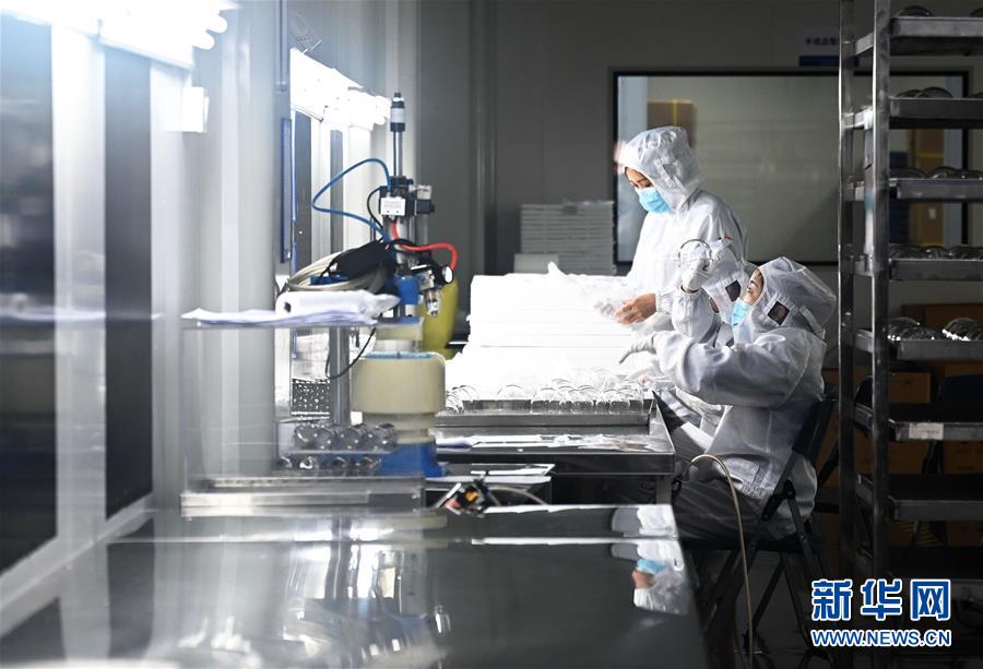 （來自經(jīng)濟前沿的故事&middot;企業(yè)復(fù)工復(fù)產(chǎn)&middot;圖文互動）（5）&ldquo;危機中發(fā)現(xiàn)新商機&rdquo;&mdash;&mdash;中國科技制造企業(yè)復(fù)工復(fù)產(chǎn)觀察