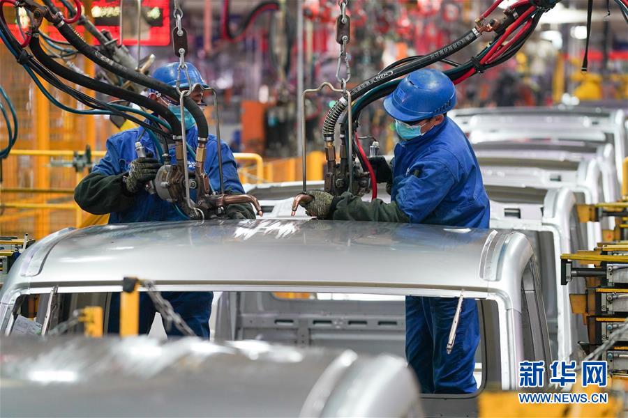 （在習近平新時代中國特色社會主義思想指引下&mdash;&mdash;新時代新作為新篇章&middot;習近平總書記關(guān)切事&middot;圖文互動）（16）精準發(fā)力抓統(tǒng)籌&mdash;&mdash;各地落實&ldquo;分區(qū)分級&rdquo;有序恢復生產(chǎn)生活