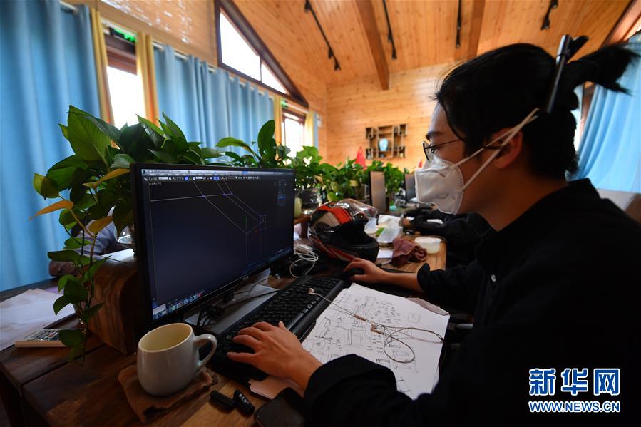 （聚焦復(fù)工復(fù)產(chǎn)&middot;圖文互動）（3）記者手記：戰(zhàn)&ldquo;疫&rdquo;中增長，這些企業(yè)做對了什么？