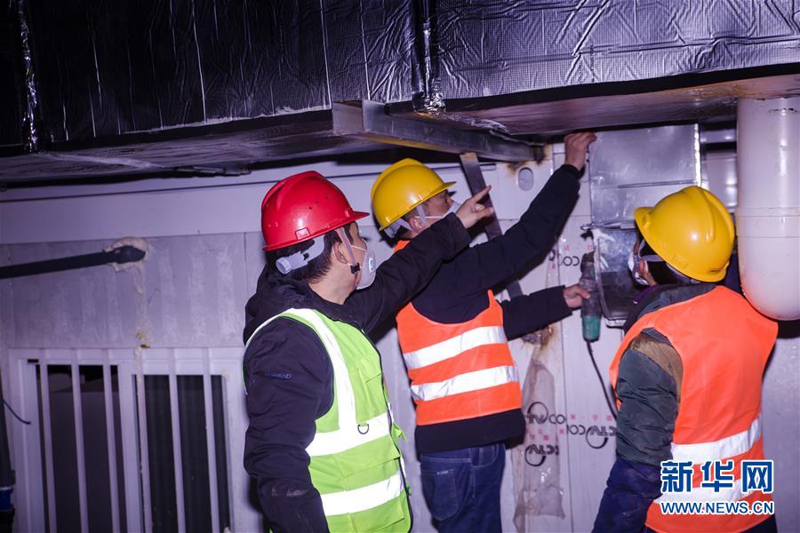 （一線抗疫群英譜&middot;圖文互動）（2）羅文浩：&ldquo;女兒，你的名字里有溫暖，有榮光！&rdquo;