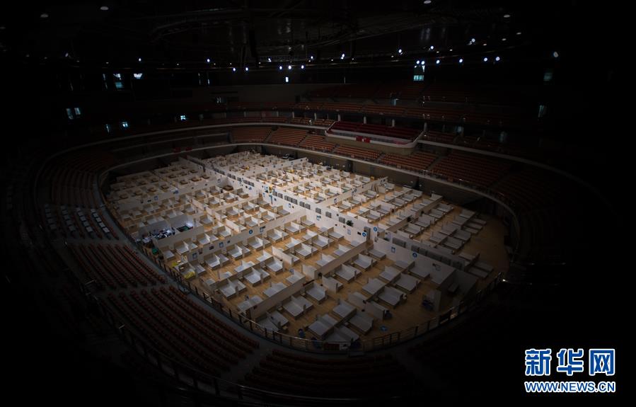 (新華全媒頭條·圖文互動)(5)生命至上——聚焦新冠肺炎患者救治攻堅(jiān)