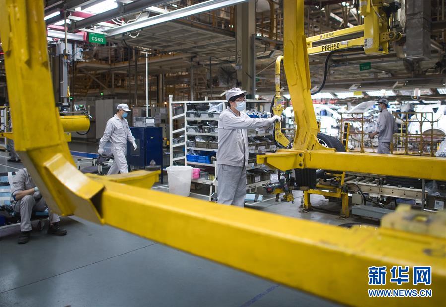 (新華全媒頭條·圖文互動(dòng))(13)在艱難中重啟 在陣痛中復(fù)蘇——湖北推動(dòng)安全有序復(fù)工復(fù)產(chǎn)掃描