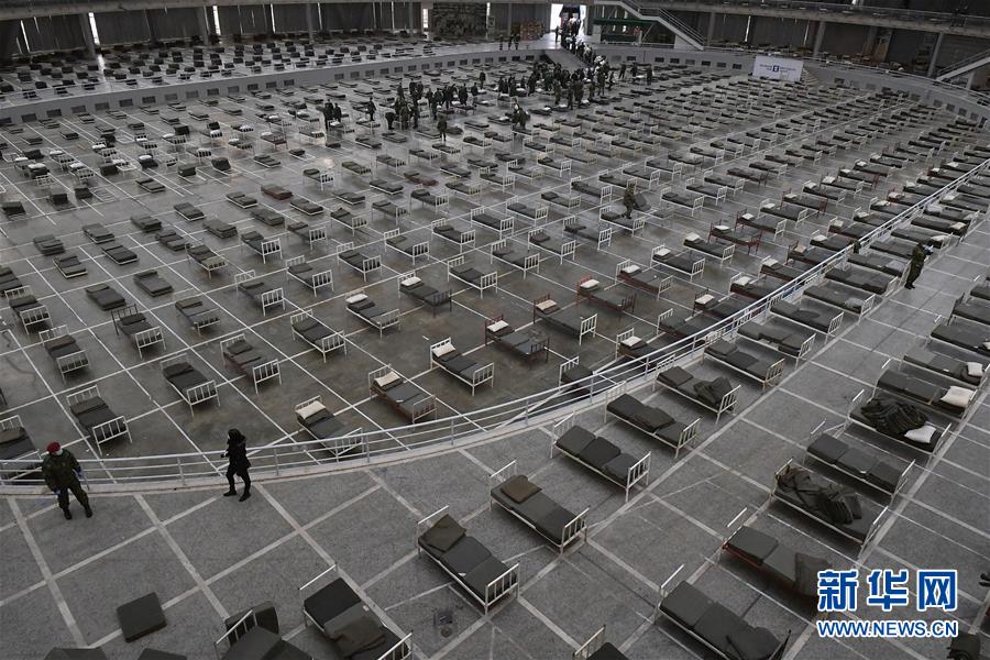 (國(guó)際疫情)(4)塞爾維亞在中國(guó)專家建議下建方艙醫(yī)院