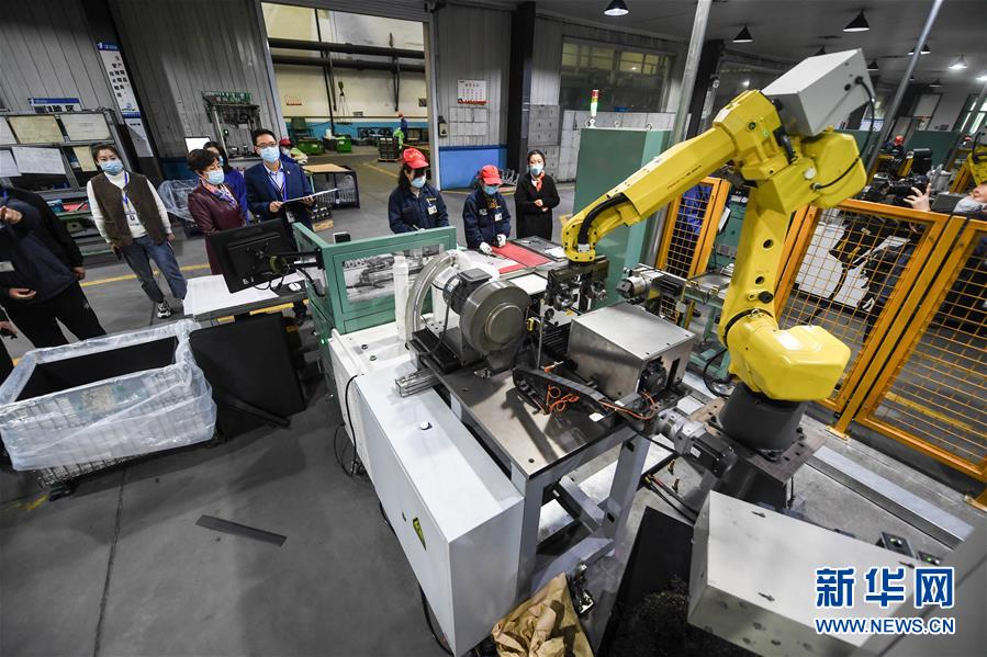 （新華全媒頭條&middot;圖文互動）（2）沖寒已覺東風(fēng)暖&mdash;&mdash;記習(xí)近平總書記在浙江調(diào)研疫情防控和復(fù)工復(fù)產(chǎn)