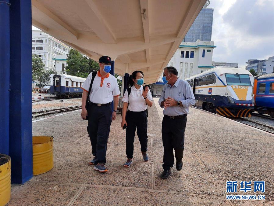 （國際疫情&middot;圖文互動）（8）&ldquo;工作忙碌又細(xì)致，經(jīng)驗(yàn)豐富又專業(yè)&rdquo;&mdash;&mdash;一名柬埔寨青年眼中的中國援柬抗疫醫(yī)療專家組