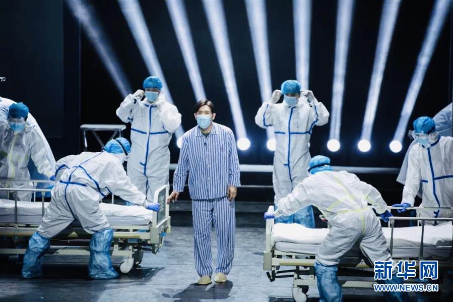 （圖文互動）（2）天津人藝推出抗擊疫情舞臺情景劇致敬&ldquo;白衣天使&rdquo;