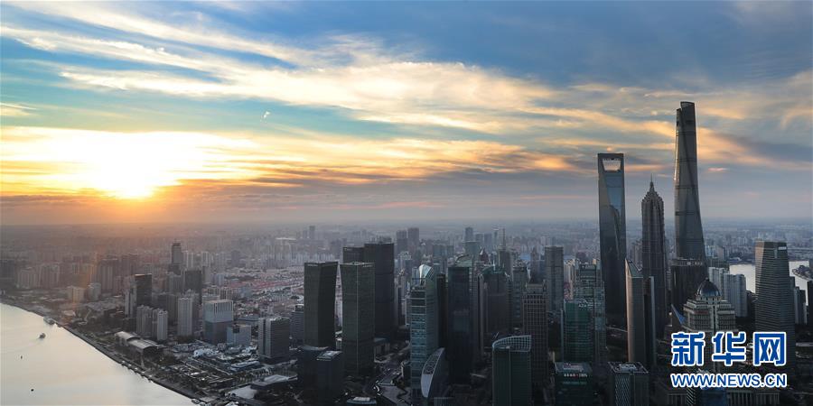 （新華全媒頭條&middot;圖文互動）（3）三十而立從頭越&mdash;&mdash;以習(xí)近平同志為核心的黨中央關(guān)心浦東開發(fā)開放紀(jì)實(shí)