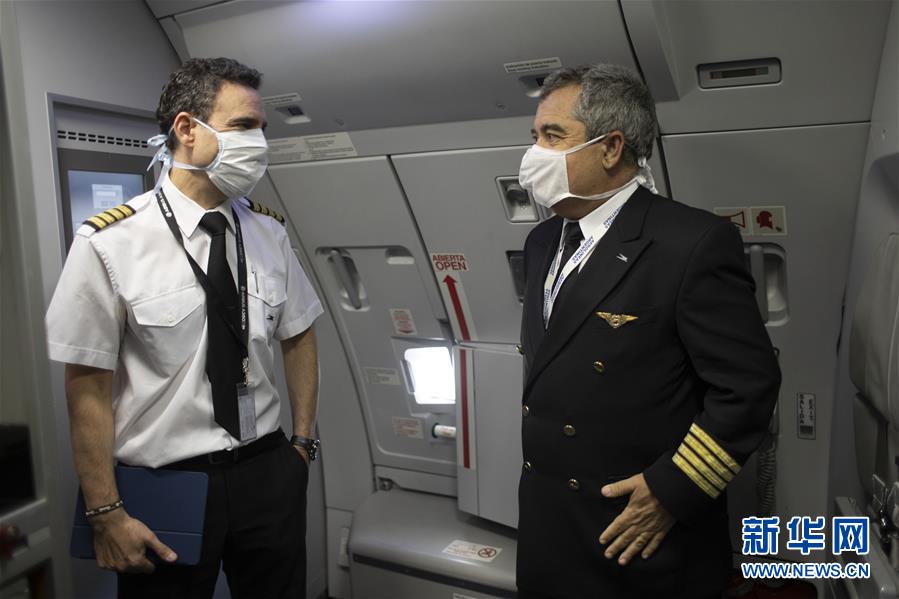 （圖文互動(dòng)&middot;國(guó)際疫情）（2）通訊：3.8萬公里的航程　跨越大洋的情誼&mdash;&mdash;記阿根廷從中國(guó)運(yùn)載防疫物資